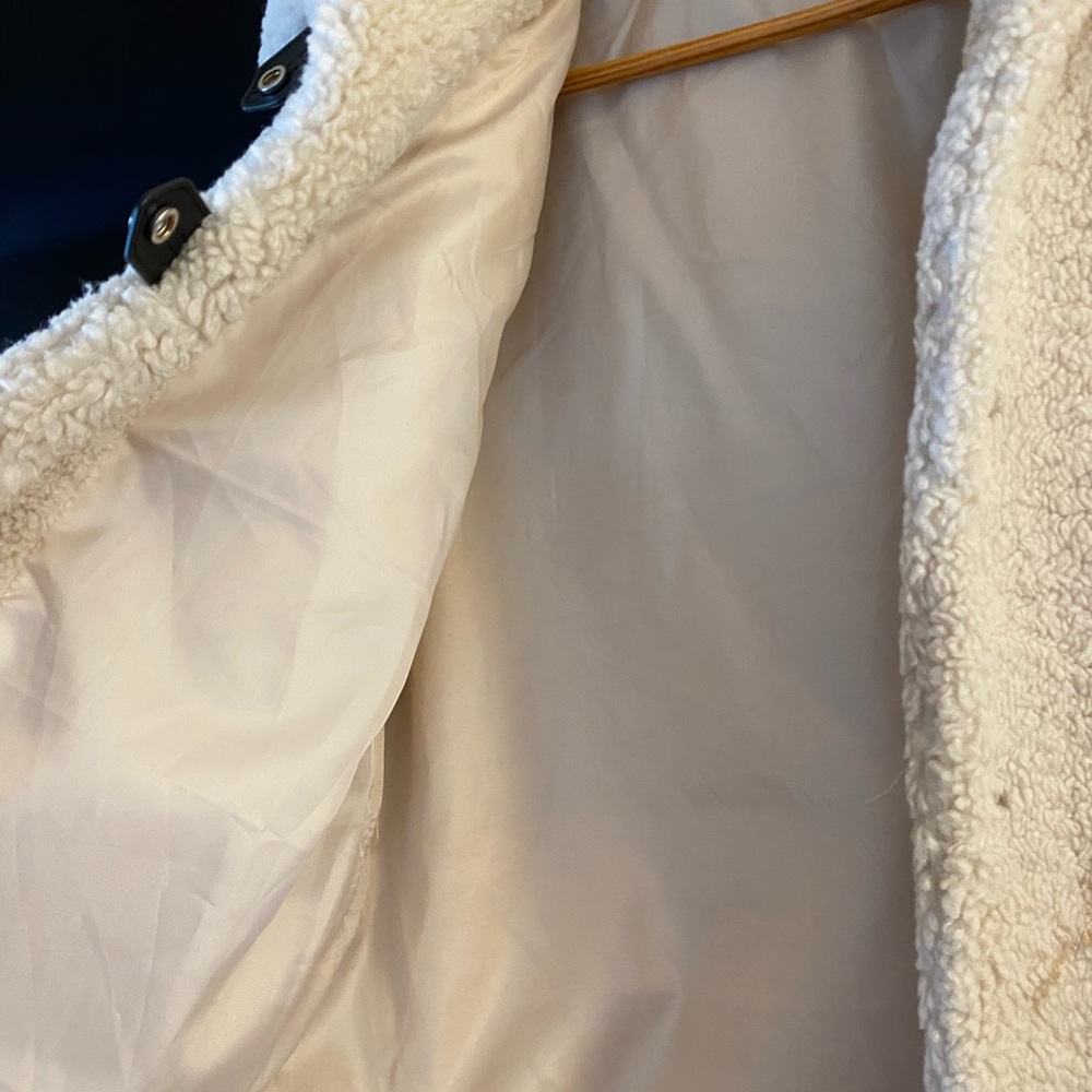 Anthropologie Sherpa Jacket - Picture 7 of 7